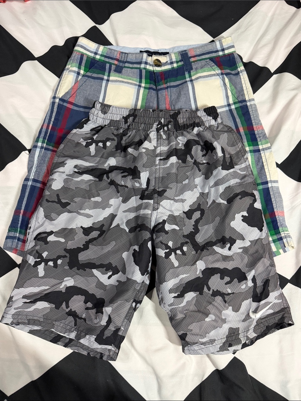 Tommy Hilfiger Boys Plaid & Nike Gray Camo Shorts Set